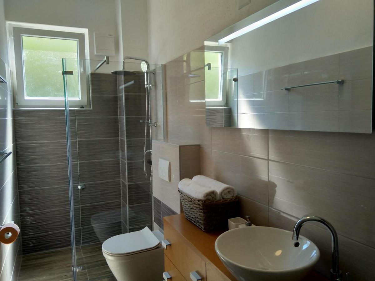 Apartment Edina Pag باغ المظهر الخارجي الصورة