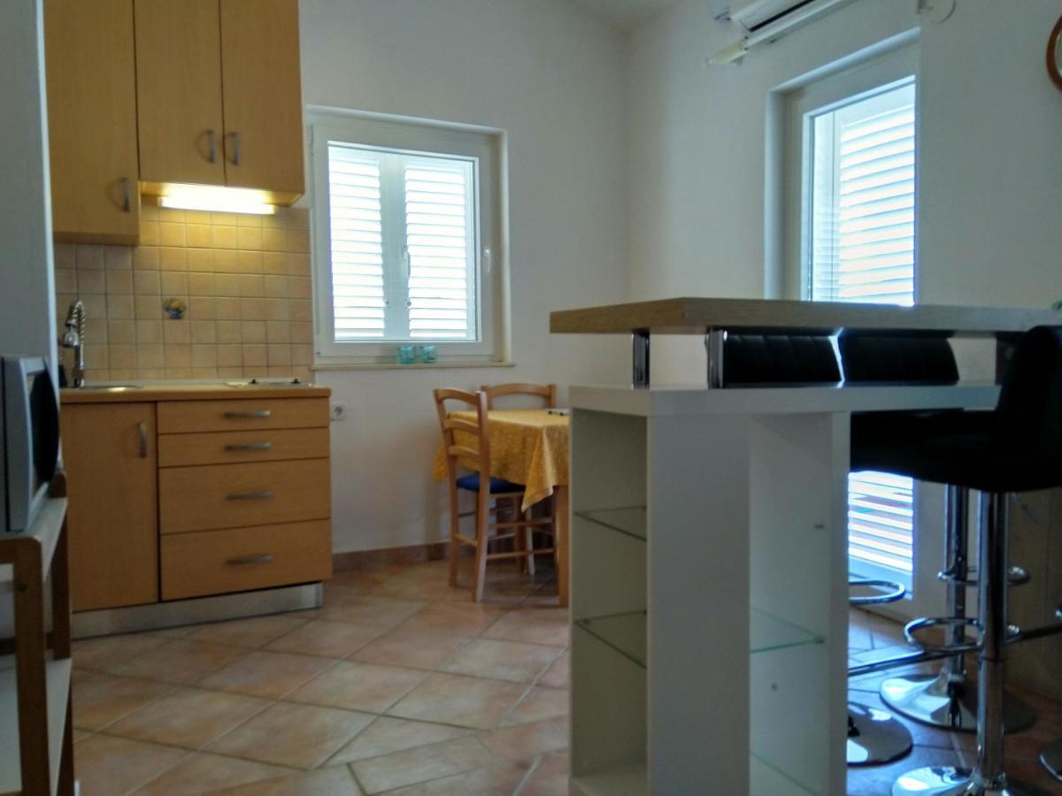 Apartment Edina Pag باغ المظهر الخارجي الصورة