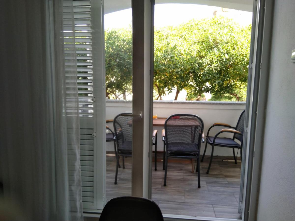 Apartment Edina Pag باغ المظهر الخارجي الصورة