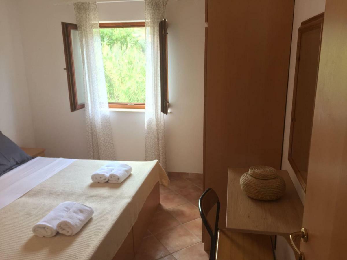 Apartment Edina Pag باغ المظهر الخارجي الصورة